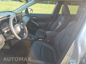 2025 Toyota Corolla Cross XLE - miniatura 7