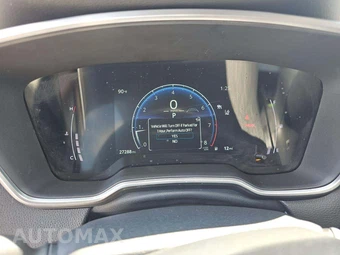 2025 Toyota Corolla Cross XLE - miniatura 9