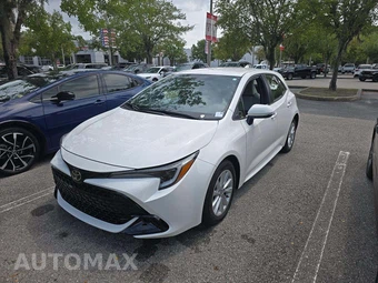 2025 Toyota Corolla Hatchback SE