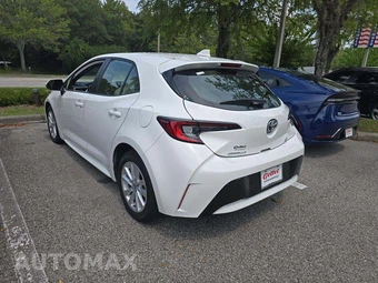 2025 Toyota Corolla Hatchback SE - miniatura 2
