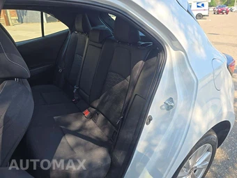 2025 Toyota Corolla Hatchback SE - miniatura 13