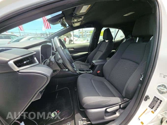 2025 Toyota Corolla Hatchback SE - miniatura 3