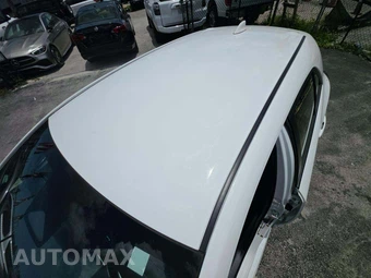 2025 Toyota Corolla Hatchback SE - miniatura 9