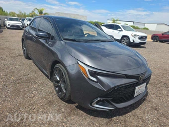 2025 Toyota Corolla Hatchback XSE - miniatura 4