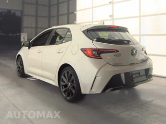 2025 Toyota Corolla Hatchback XSE - miniatura 8