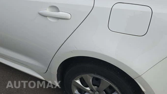 2025 Toyota Corolla Hybrid LE Sedan - miniatura 24