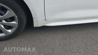 2025 Toyota Corolla Hybrid LE Sedan - miniatura 28