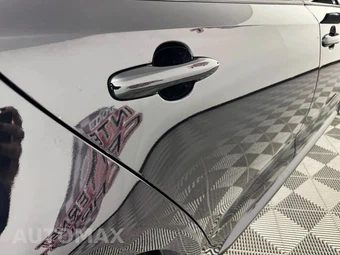 2025 Toyota Corolla Hybrid LE Sedan - miniatura 26