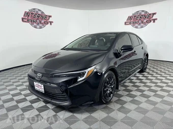 2025 Toyota Corolla Hybrid LE Sedan - miniatura 3