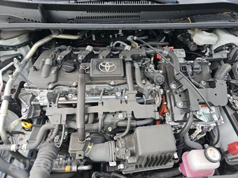 2025 Toyota Corolla Hybrid LE Sedan - miniatura 15