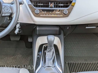 2025 Toyota Corolla Hybrid LE Sedan - miniatura 18