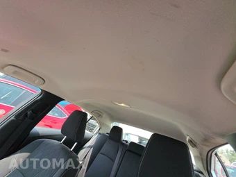 2025 Toyota Corolla Hybrid LE Sedan - miniatura 17