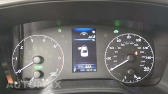 2025 Toyota Corolla Hybrid LE Sedan - miniatura 17