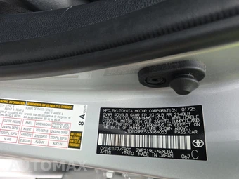 2025 Toyota Corolla Hybrid LE Sedan - miniatura 14