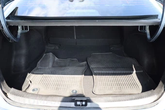 2025 Toyota Corolla Hybrid LE Sedan - miniatura 15