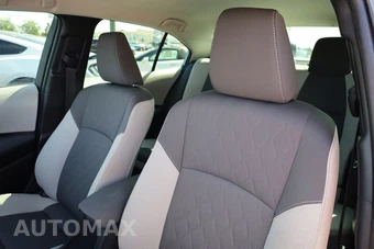 2025 Toyota Corolla Hybrid LE Sedan - miniatura 6