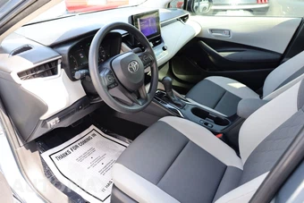 2025 Toyota Corolla Hybrid LE Sedan - miniatura 8