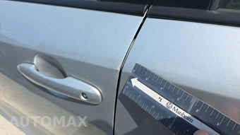 2025 Toyota Corolla Hybrid LE Sedan - miniatura 19