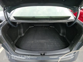 2025 Toyota Corolla Hybrid LE Sedan - miniatura 16