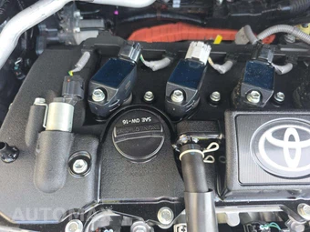 2025 Toyota Corolla Hybrid SE Sedan - miniatura 18