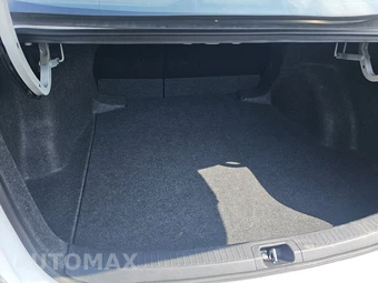 2025 Toyota Corolla LE Sedan - miniatura 16