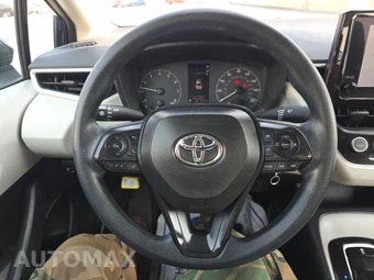 2025 Toyota Corolla LE Sedan - miniatura 10