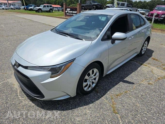 2025 Toyota Corolla LE Sedan