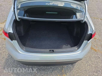 2025 Toyota Corolla LE Sedan - miniatura 14