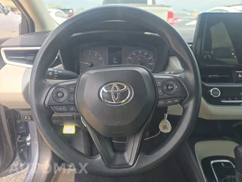 2025 Toyota Corolla LE Sedan - miniatura 10