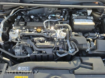 2025 Toyota Corolla LE Sedan - miniatura 15