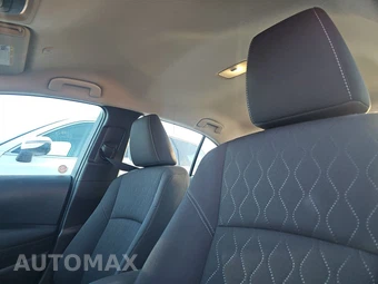 2025 Toyota Corolla LE Sedan - miniatura 18