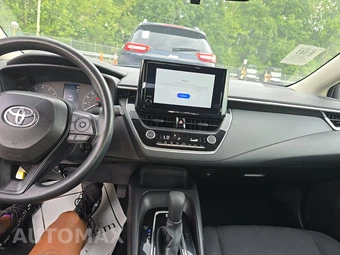 2025 Toyota Corolla LE Sedan - miniatura 11