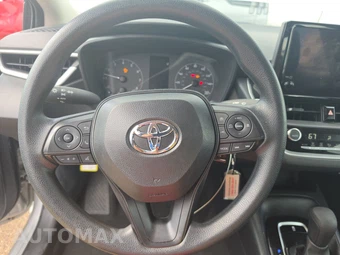 2025 Toyota Corolla LE Sedan - miniatura 10