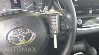 2025 Toyota Corolla LE Sedan - miniatura 18