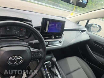 2025 Toyota Corolla LE Sedan - miniatura 11