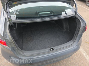 2025 Toyota Corolla LE Sedan - miniatura 16