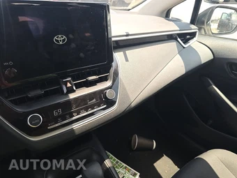2025 Toyota Corolla LE Sedan - miniatura 11