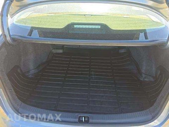 2025 Toyota Corolla LE Sedan - miniatura 15
