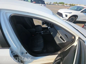2025 Toyota Corolla LE Sedan - miniatura 8