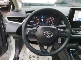 2025 Toyota Corolla LE Sedan - miniatura 10