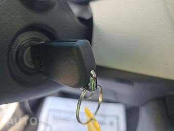 2025 Toyota Corolla LE Sedan - miniatura 5