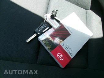 2025 Toyota Corolla LE Sedan - miniatura 26