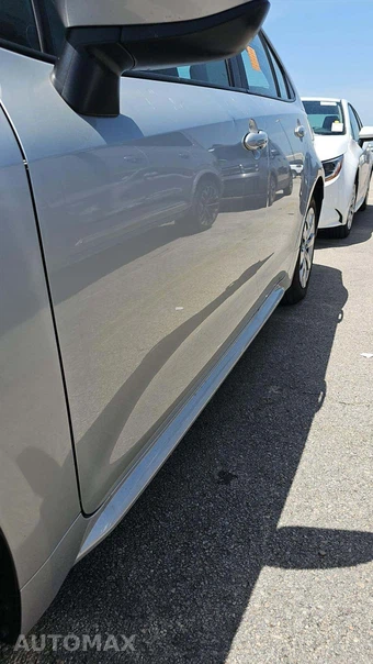 2025 Toyota Corolla LE Sedan - miniatura 25