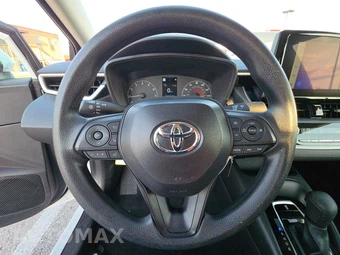 2025 Toyota Corolla LE Sedan - miniatura 16