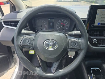 2025 Toyota Corolla LE Sedan - miniatura 10