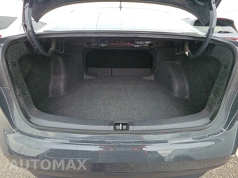 2025 Toyota Corolla LE Sedan - miniatura 16