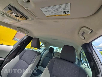 2025 Toyota Corolla LE Sedan – miniatura 8