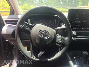 2025 Toyota Corolla LE Sedan - miniatura 10