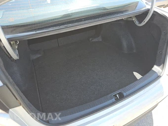 2025 Toyota Corolla LE Sedan - miniatura 16