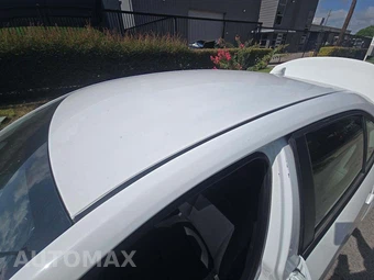 2025 Toyota Corolla LE Sedan - miniatura 9